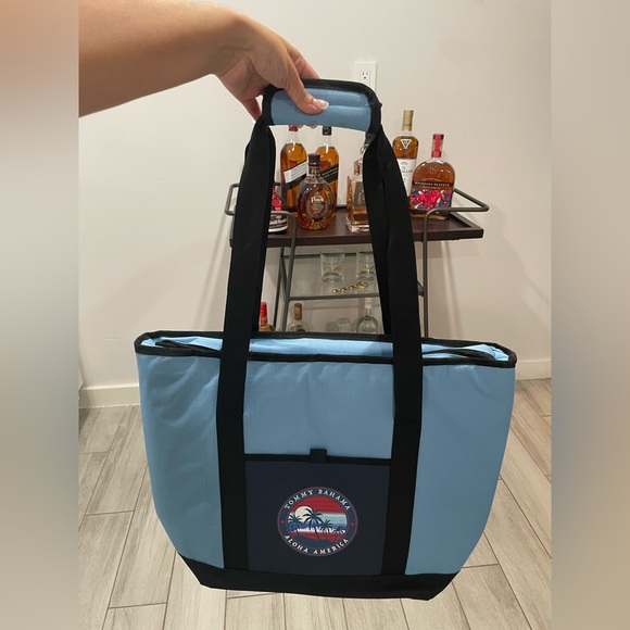 Tommy Bahama Sky Blue & Black Cooler Tote Bag - Picture 2 of 4
